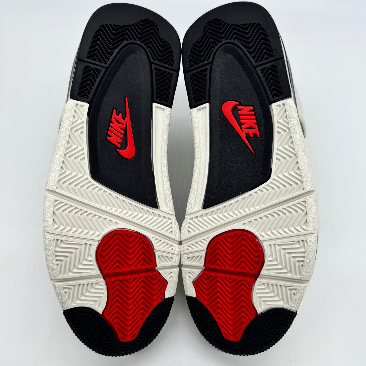 Jordan 4 OG Flight Club
