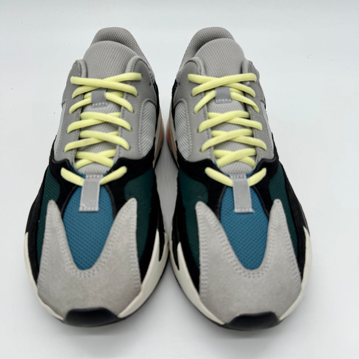 Adidas Yeezy Boost 700 Wave Runner