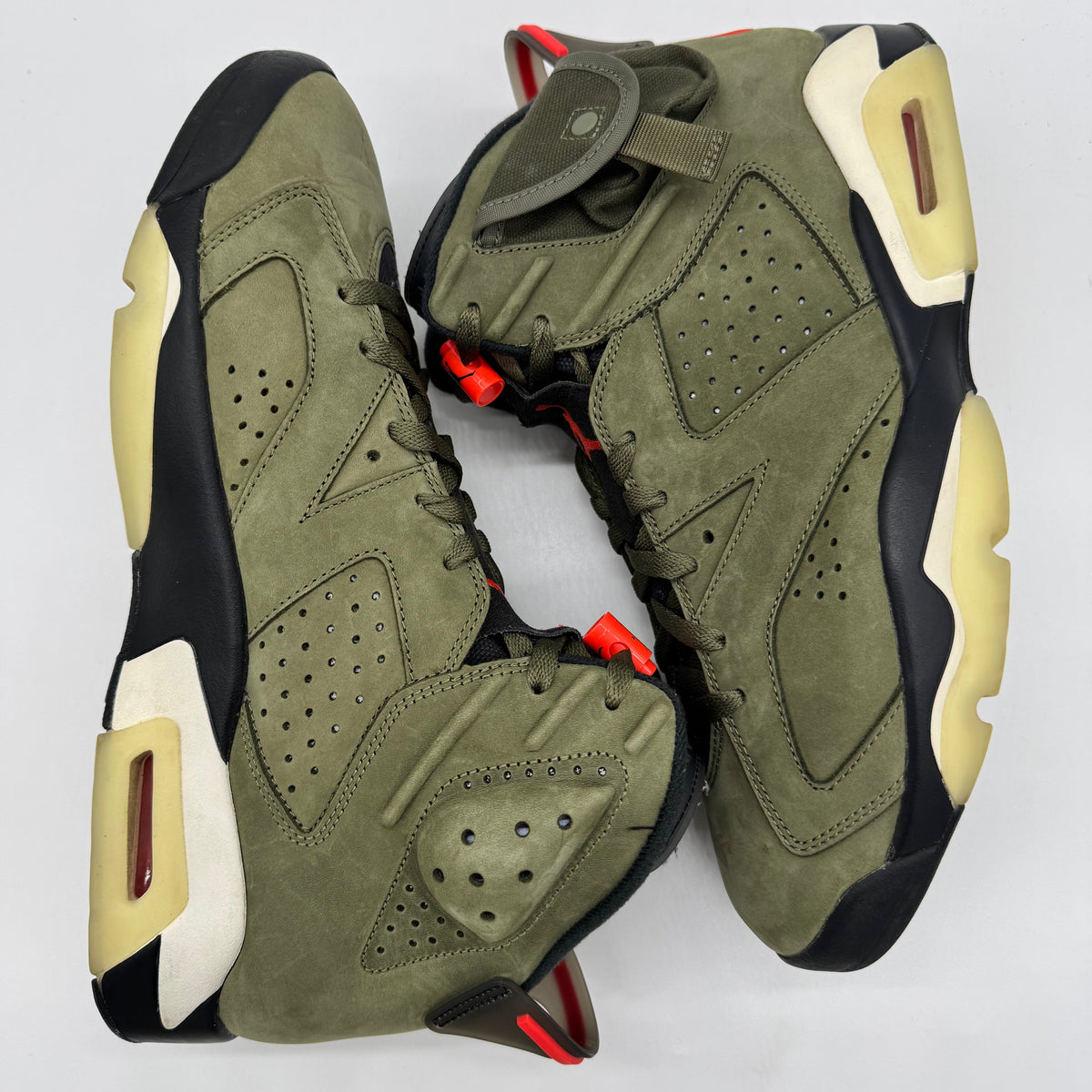 Jordan 6 Travis Scott