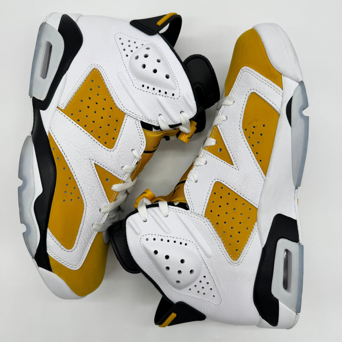 Jordan 6 Yellow Ochre