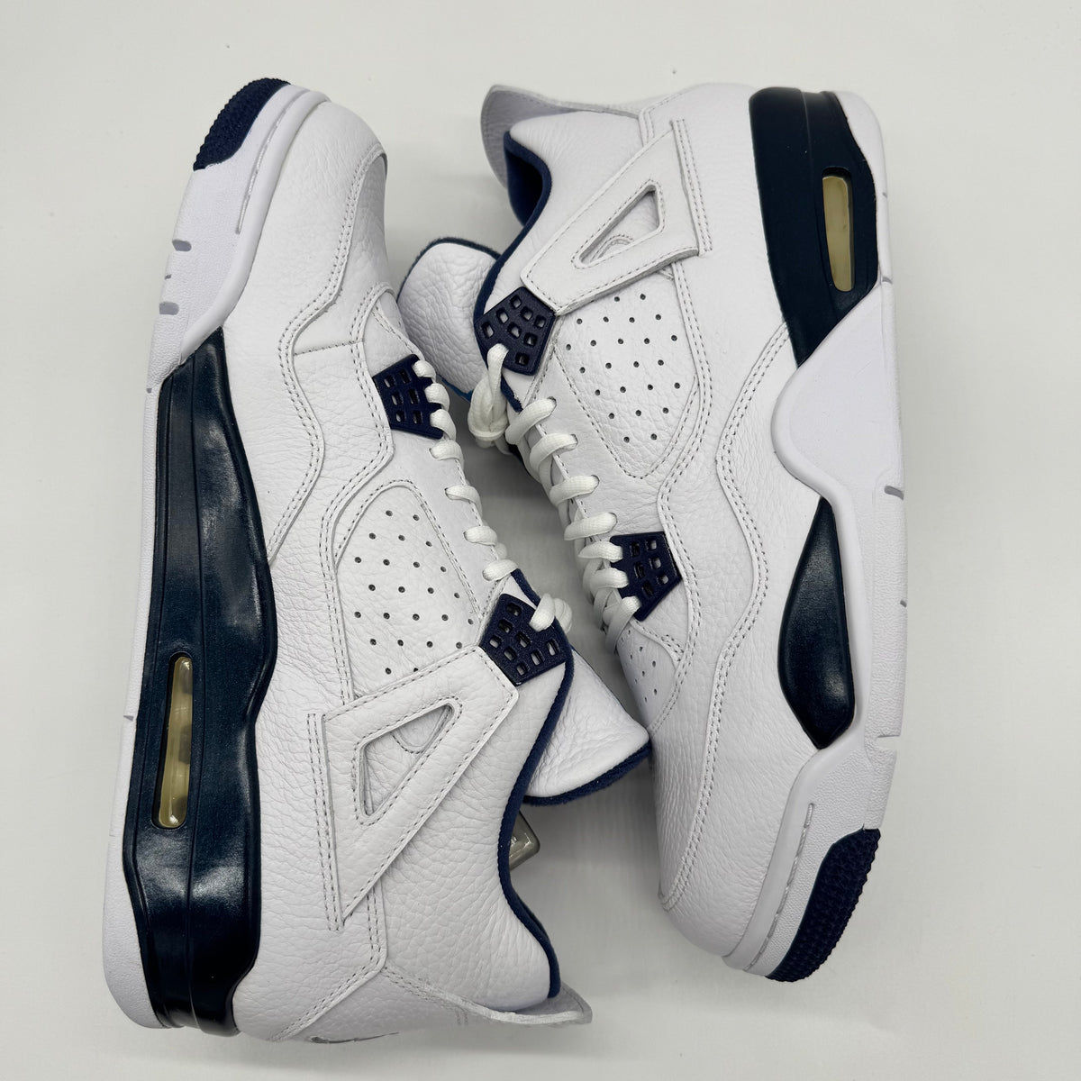 Jordan 4 Columbia (2015)