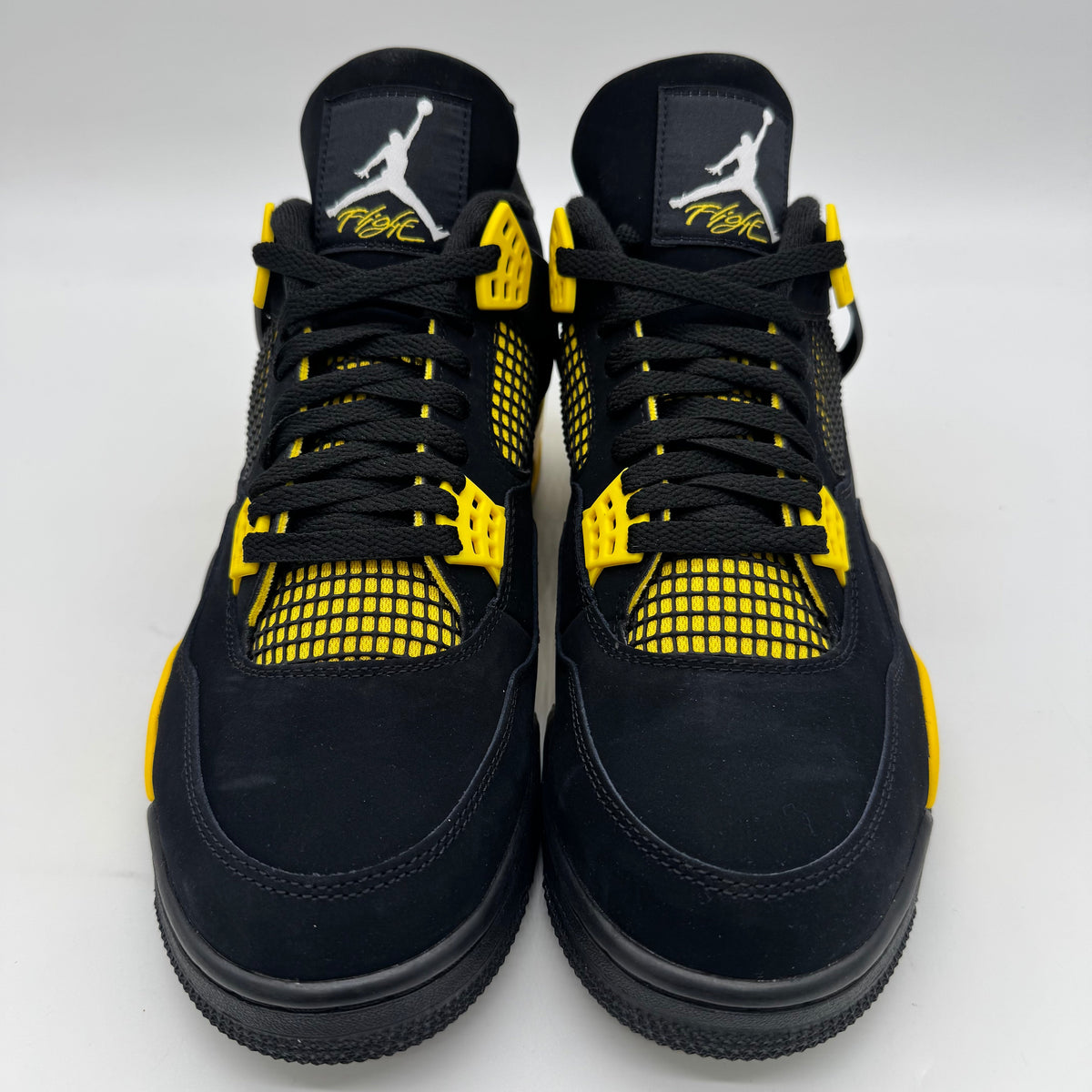 Jordan 4 Thunder (2023)