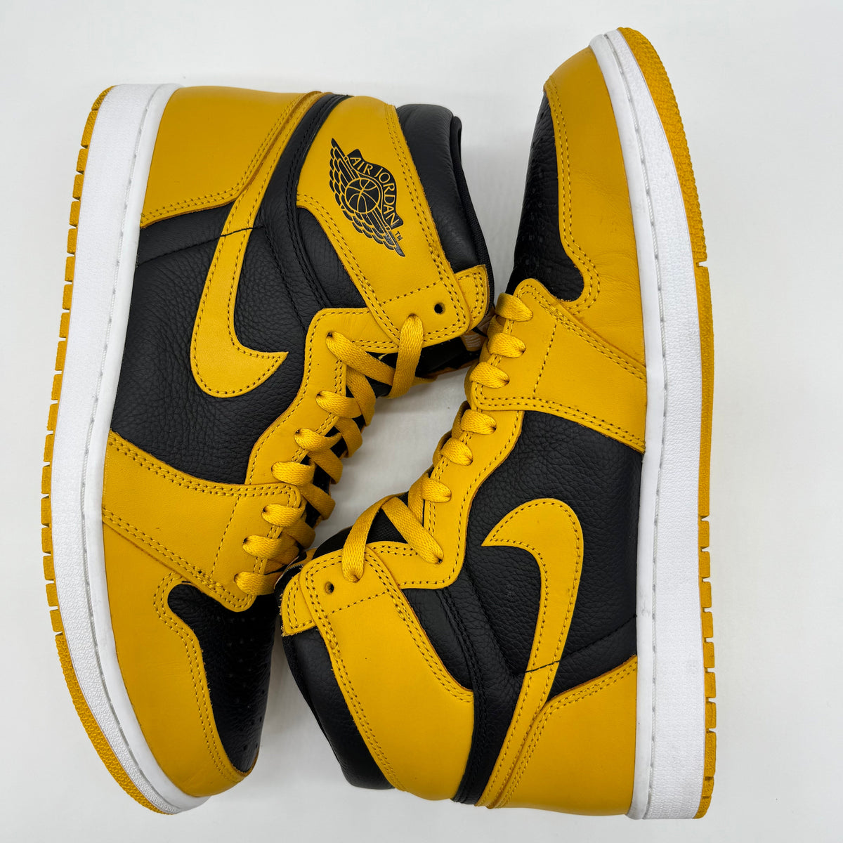 Jordan 1 High Pollen