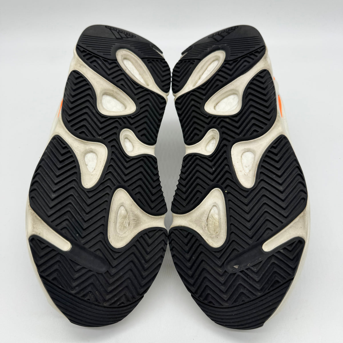 Adidas Yeezy Boost 700 Wave Runner