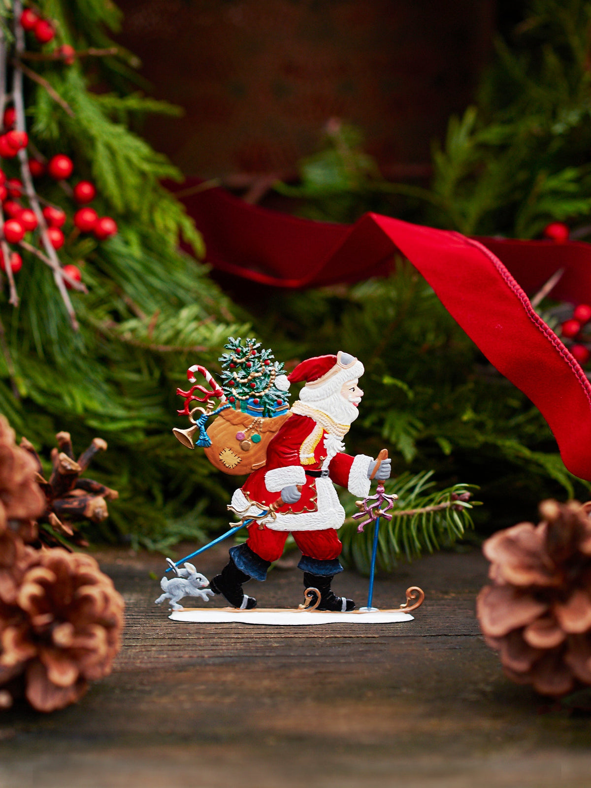 Wilhelm Schweizer Pewter Santa Hitting the Slopes