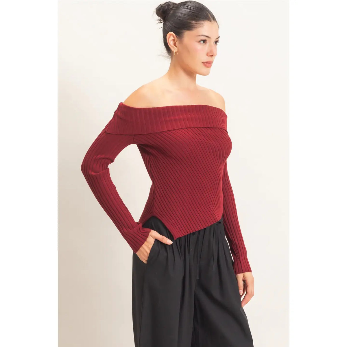 RIBBED OFF-SHOULDER SWEATER
