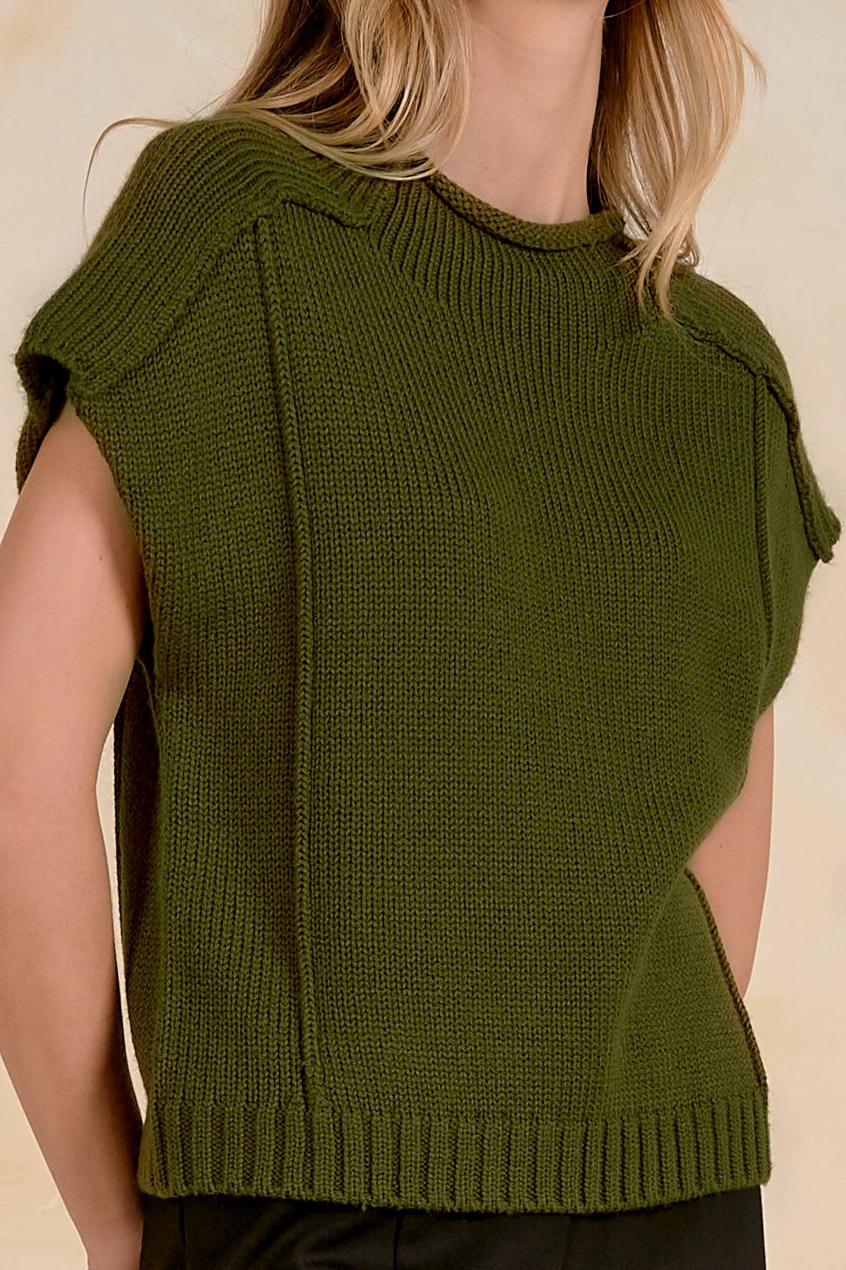 CREWNECK CAP SLEEVE SWEATER